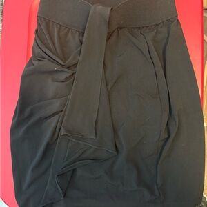 Forever 21 Black Textured Skirt